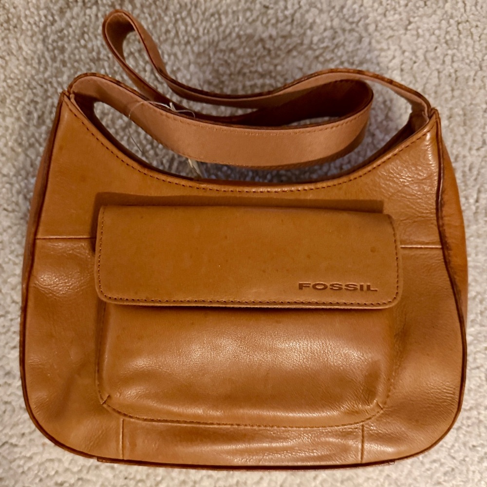 Fossil Sad Hobo Organizer Brown Leather Shoulder Bag NWT some marks on back